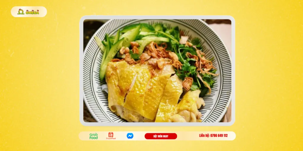 Phở gà trộn là món ăn được biến tấu từ món phở nước truyền thống của Việt Nam